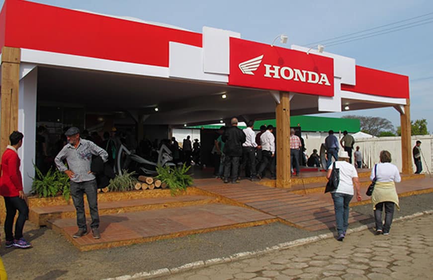 Estande da Honda na Expointer 2014, em Esteio-RS, montado pela LX BR