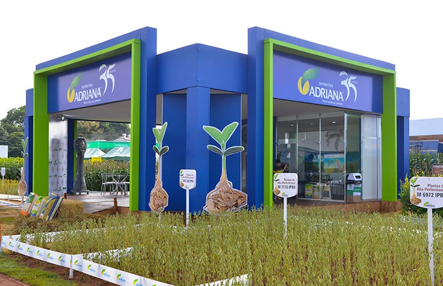 Estande da Sementes Adriana montado pela Laux Brasil na Tecnoshow Comigo 2015, em Rio Verde (GO)