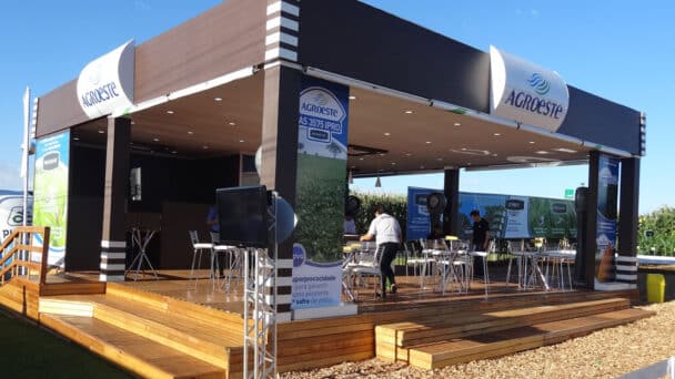Estande da Agroeste montado pela LX BR no Show Rural, em Cascavel-PR