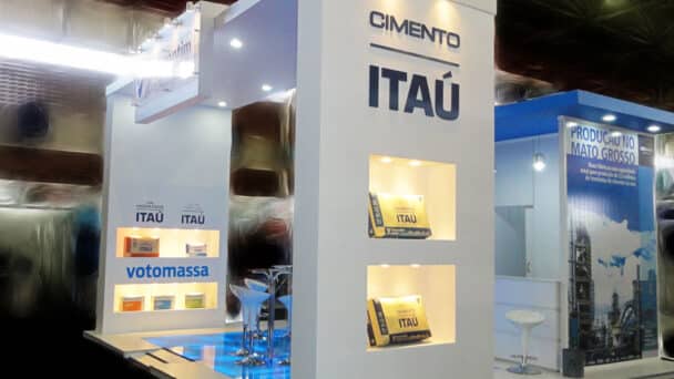 Estande da Votorantim (Cimentos Itaú) montado pela LX BR na feira Edificar, em Cuiabá-MT