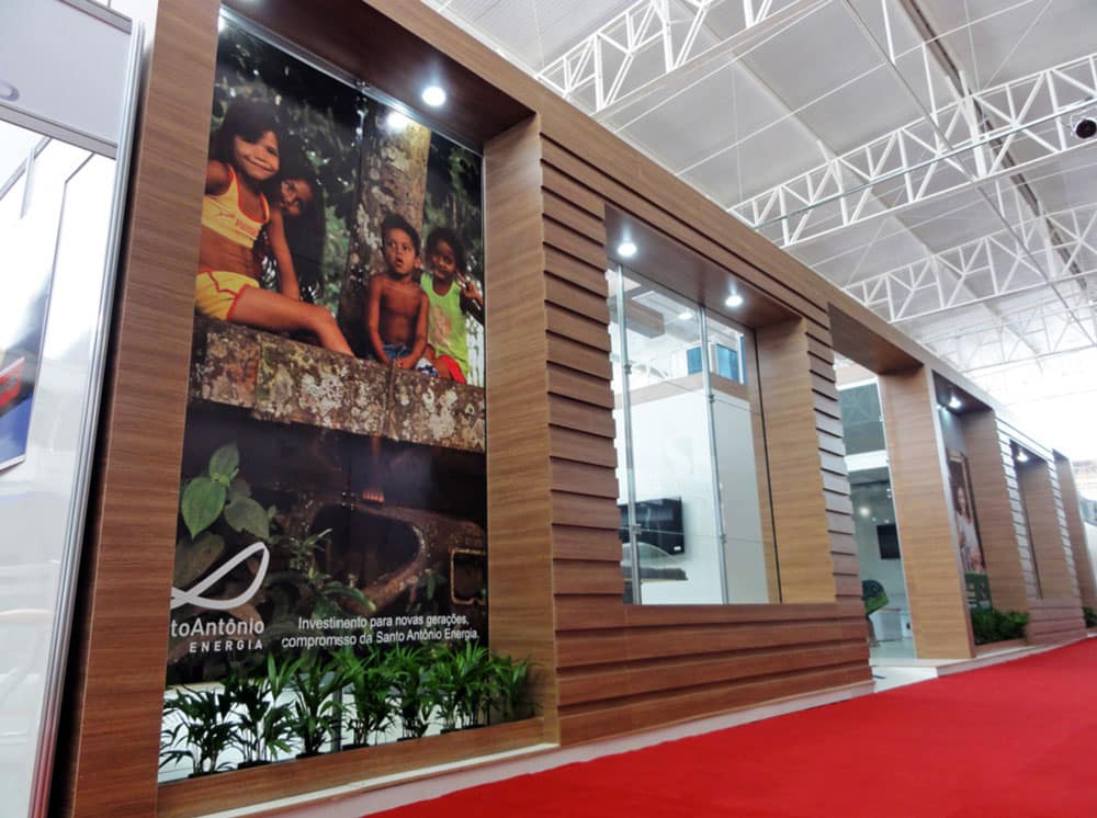 Estande da Santo Antônio Energia na feira FEIRON 2014, em Porto Velho-RO, montado pela LX BR