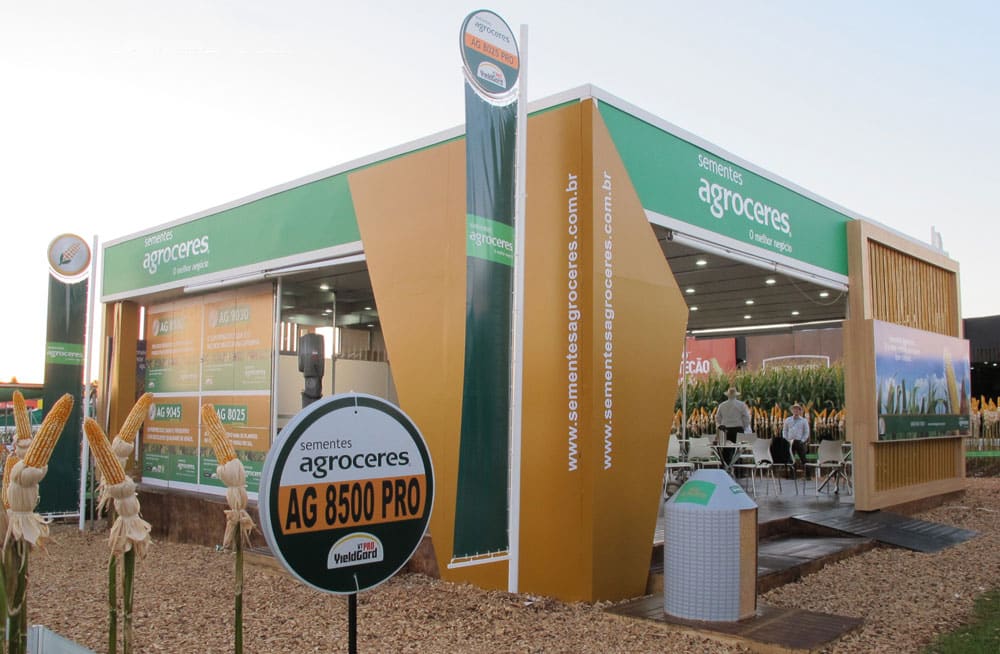 Estande da Sementes Agroceres montado pela LX BR no Show Rural Coopavel 2014, em Cascavel-PR